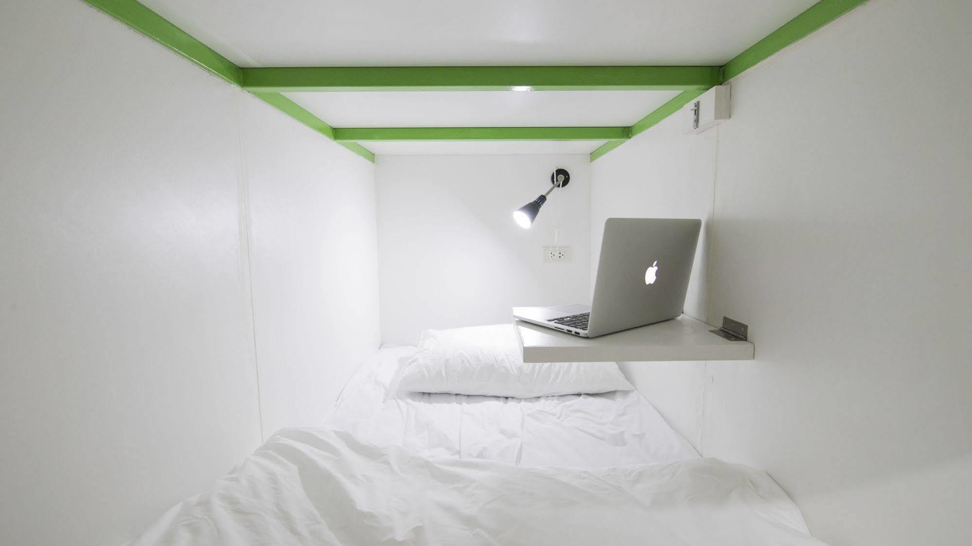 בנגקוק Pixellar Hostel מראה חיצוני תמונה
