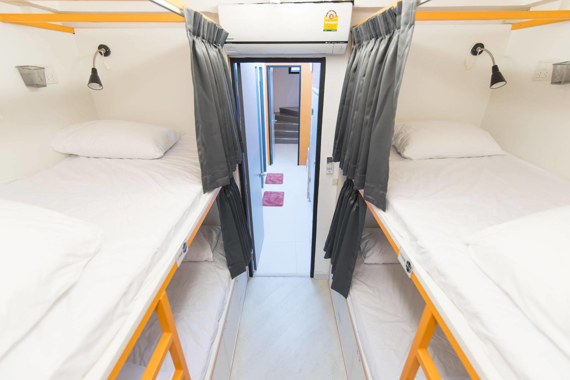 בנגקוק Pixellar Hostel מראה חיצוני תמונה